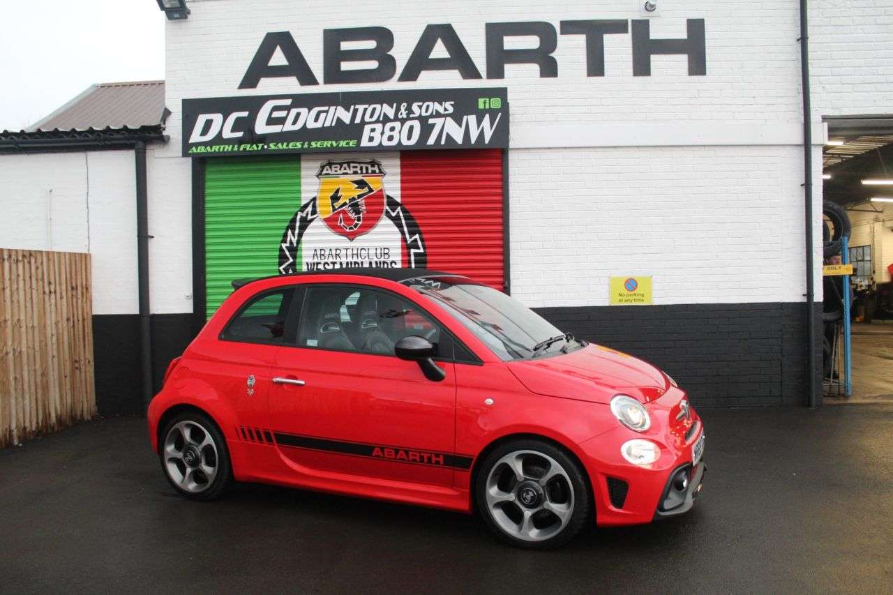 A 2020 ABARTH 595C 1.4 T-Jet Turismo 70th Cabrio 2dr Petrol Auto Euro 6 (165 bhp) FULL SERVICE A 2020 ABARTH 595C 1.4 T-Jet Turismo 70th Cabrio 2dr Petrol Auto Euro 6 (165 bhp) FULL SERVICE