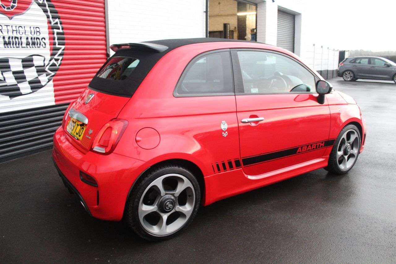 2020 ABARTH 595C 2020 ABARTH 595C