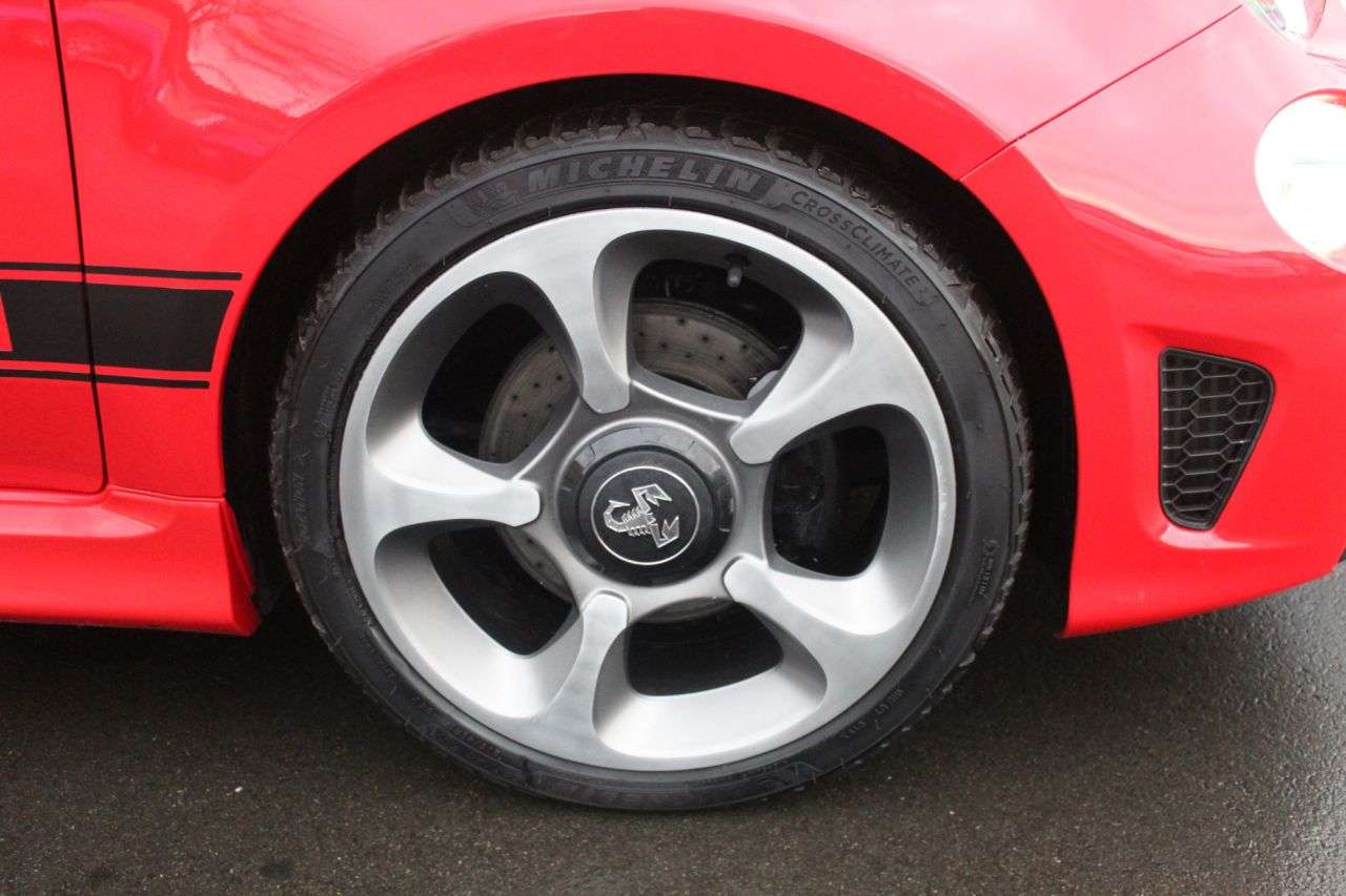 2020 ABARTH 595C 2020 ABARTH 595C