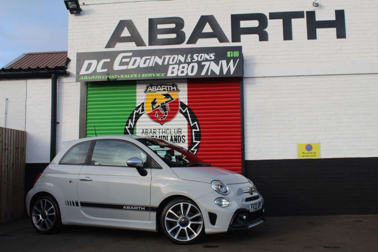 A 2022 ABARTH 595 1.4 T-Jet Turismo Hatchback 3dr Petrol Manual Euro 6 (165 bhp) ONLY 18,000 A 2022 ABARTH 595 1.4 T-Jet Turismo Hatchback 3dr Petrol Manual Euro 6 (165 bhp) ONLY 18,000