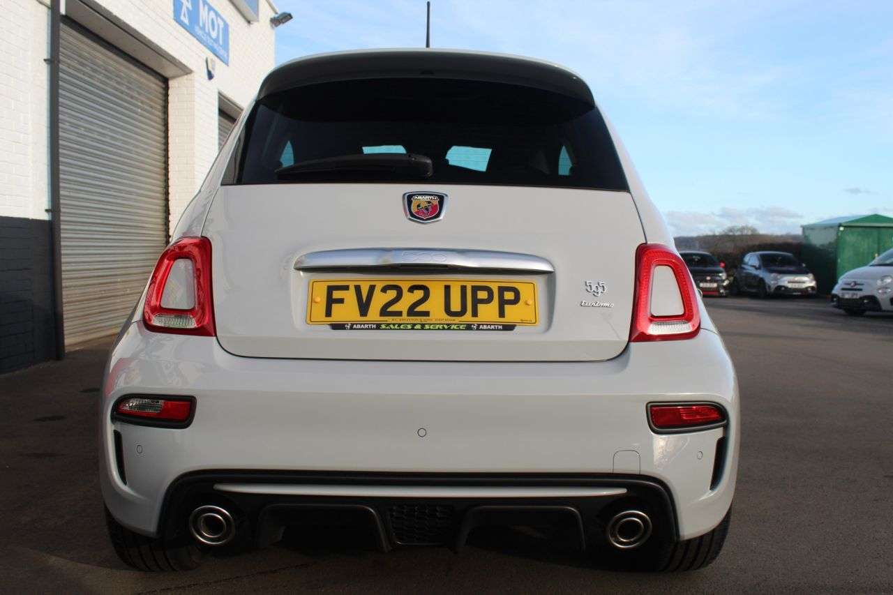 2022 ABARTH 595 2022 ABARTH 595