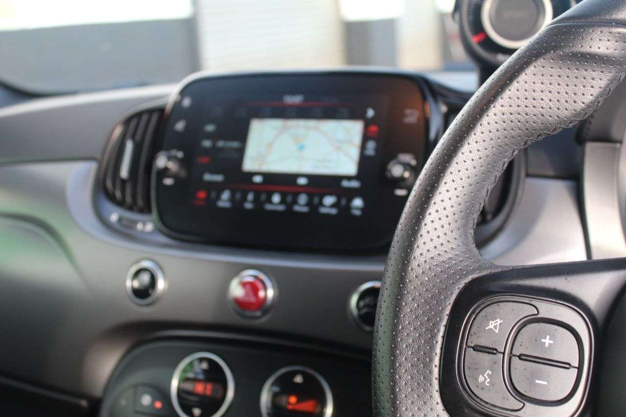 2022 ABARTH 595 2022 ABARTH 595