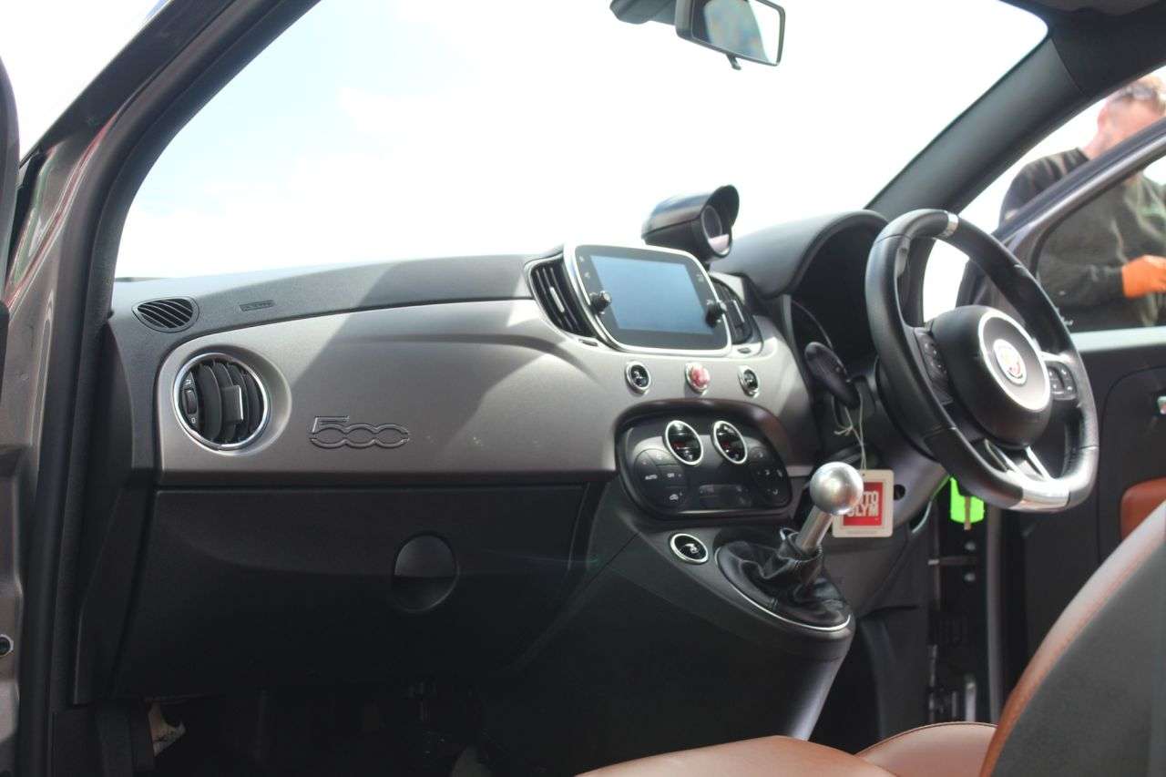 2021 ABARTH 595 2021 ABARTH 595