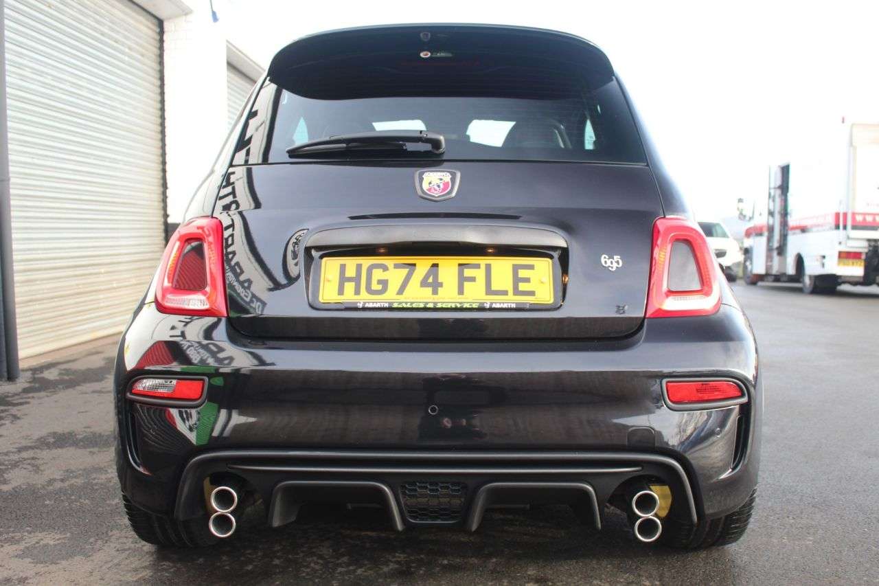 2024 ABARTH 695 2024 ABARTH 695