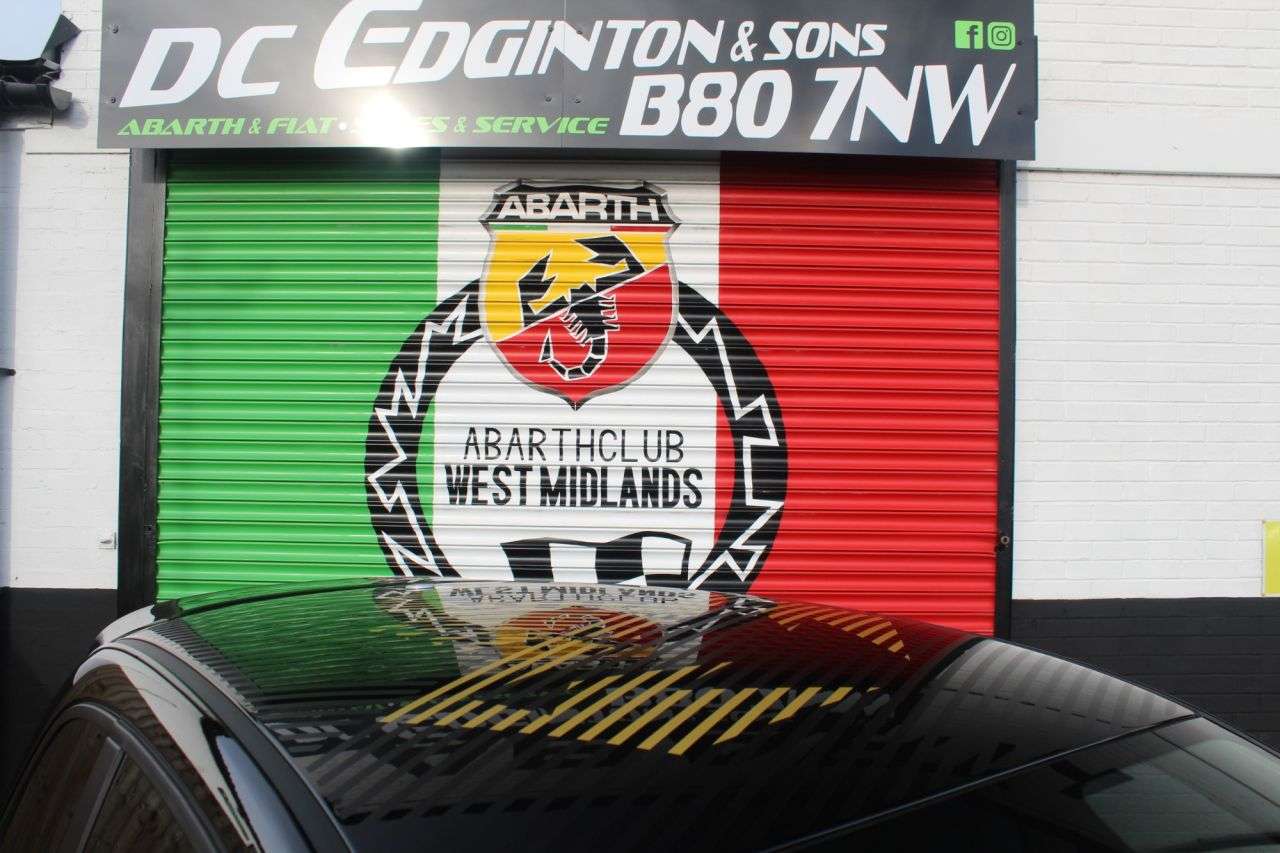 2024 ABARTH 695 2024 ABARTH 695