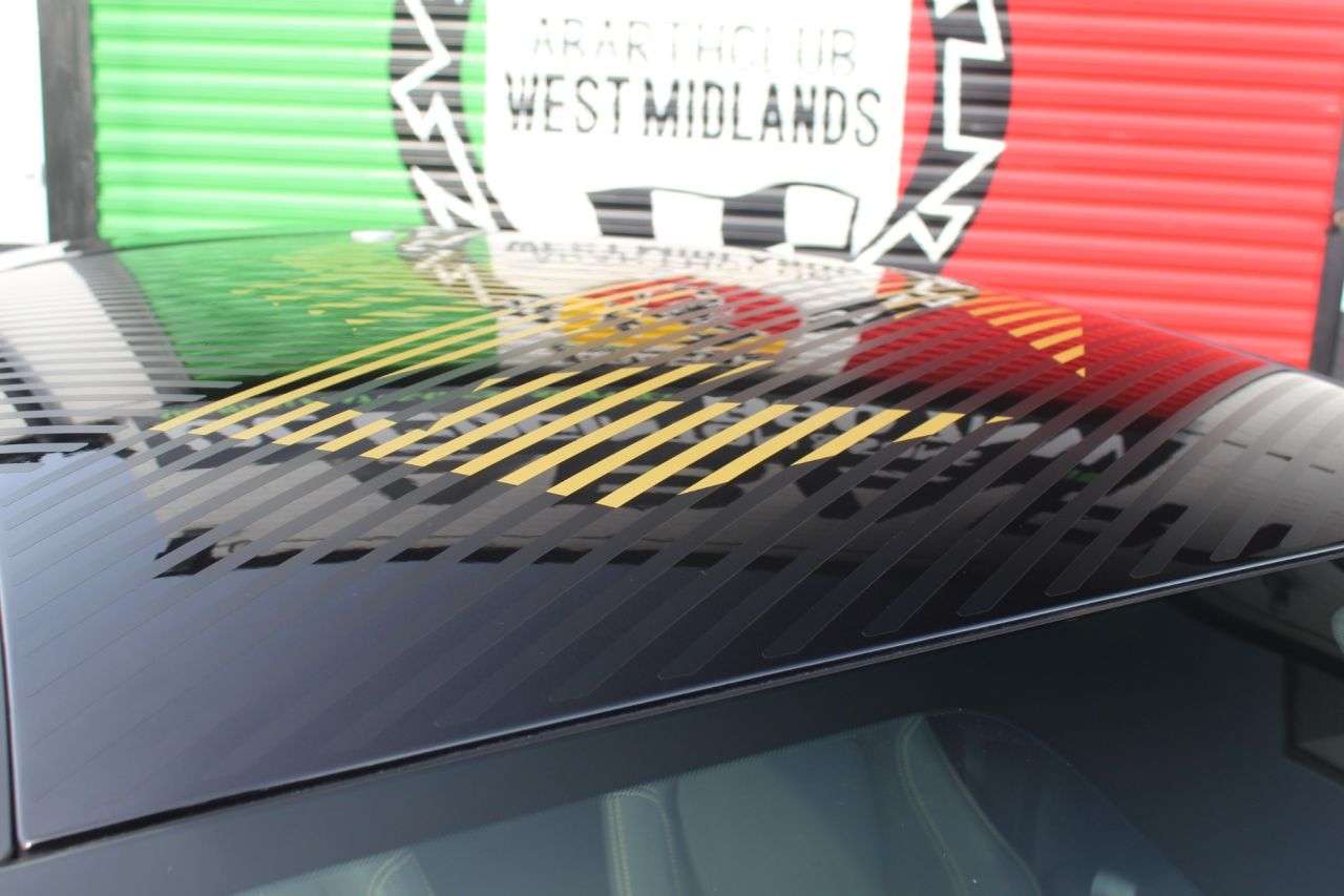 2024 ABARTH 695 2024 ABARTH 695