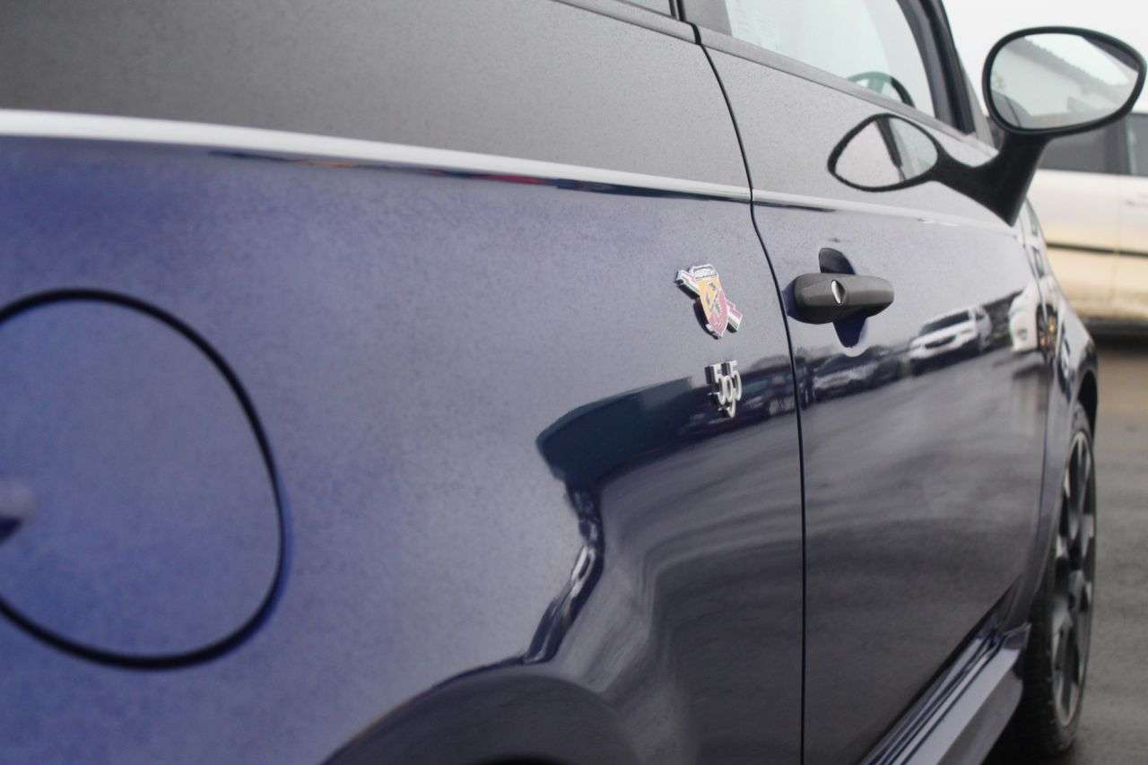 2017 ABARTH 595C 2017 ABARTH 595C