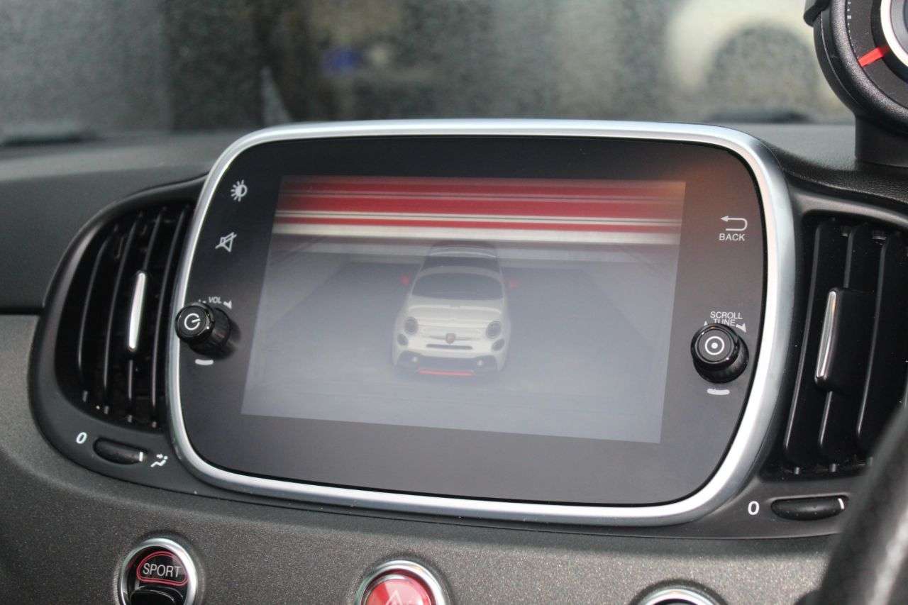 2017 ABARTH 595C 2017 ABARTH 595C