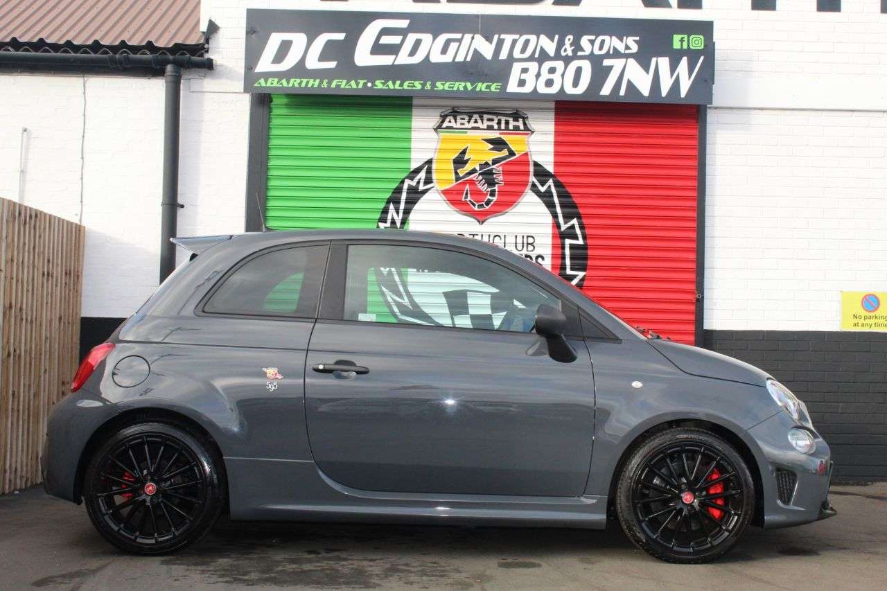 2022 ABARTH 595 2022 ABARTH 595