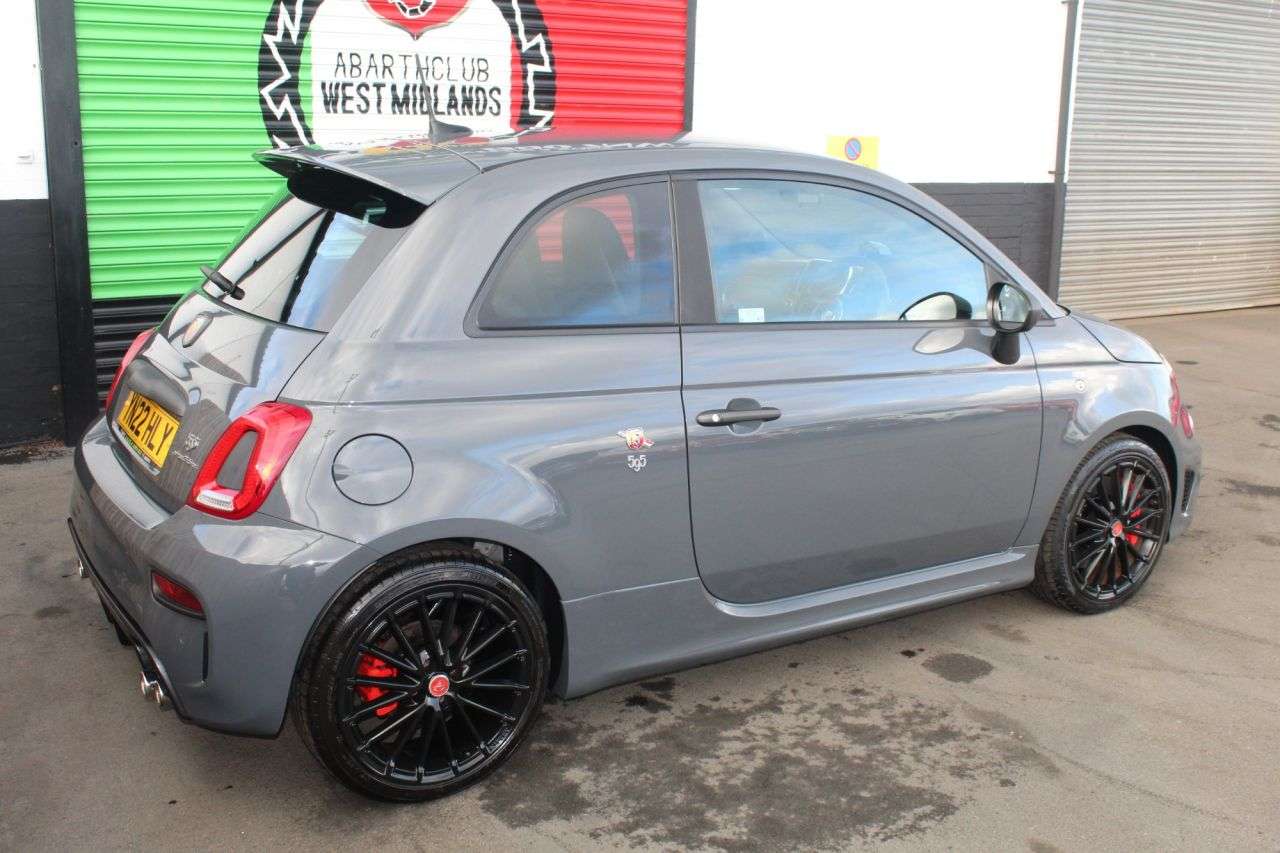 2022 ABARTH 595 2022 ABARTH 595