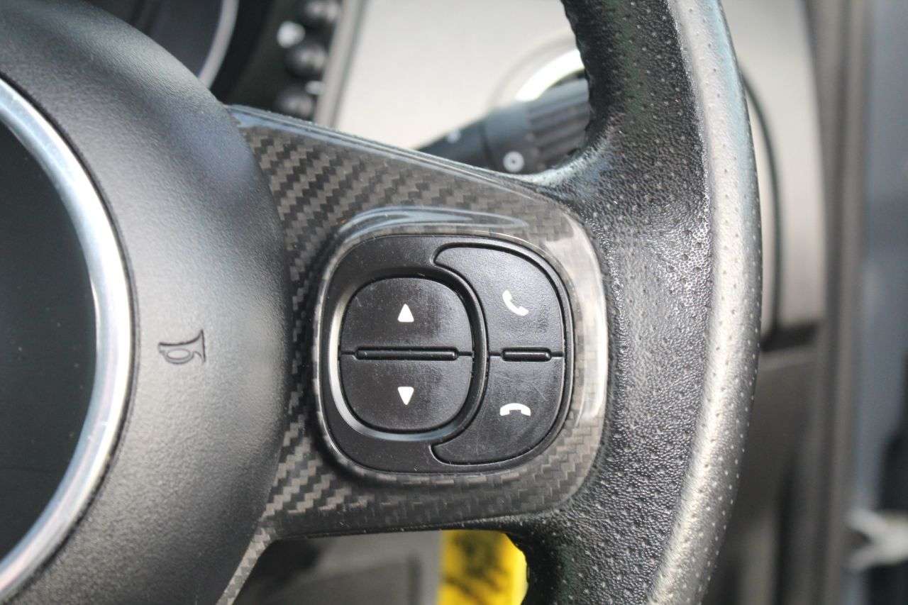 2022 ABARTH 595 2022 ABARTH 595