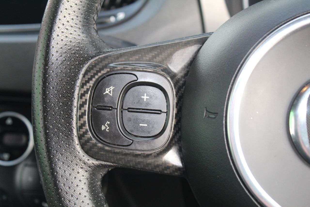 2022 ABARTH 595 2022 ABARTH 595