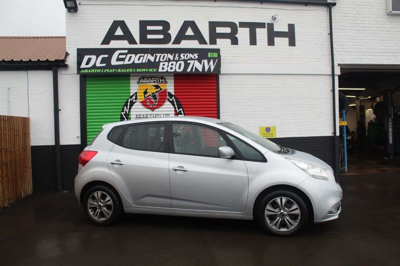 A 2017 KIA VENGA 1.6 3 MPV 5dr Petrol Auto Euro 6 (123 bhp) 40,000 miles A 2017 KIA VENGA 1.6 3 MPV 5dr Petrol Auto Euro 6 (123 bhp) 40,000 miles