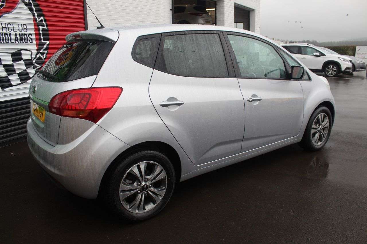 2017 KIA VENGA 2017 KIA VENGA