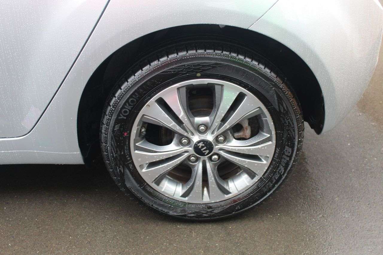 2017 KIA VENGA 2017 KIA VENGA