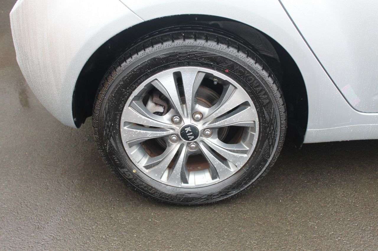 2017 KIA VENGA 2017 KIA VENGA