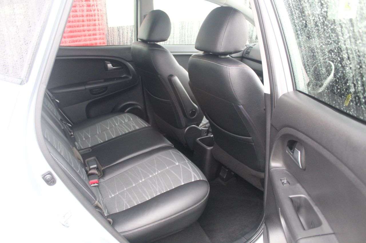 2017 KIA VENGA 2017 KIA VENGA