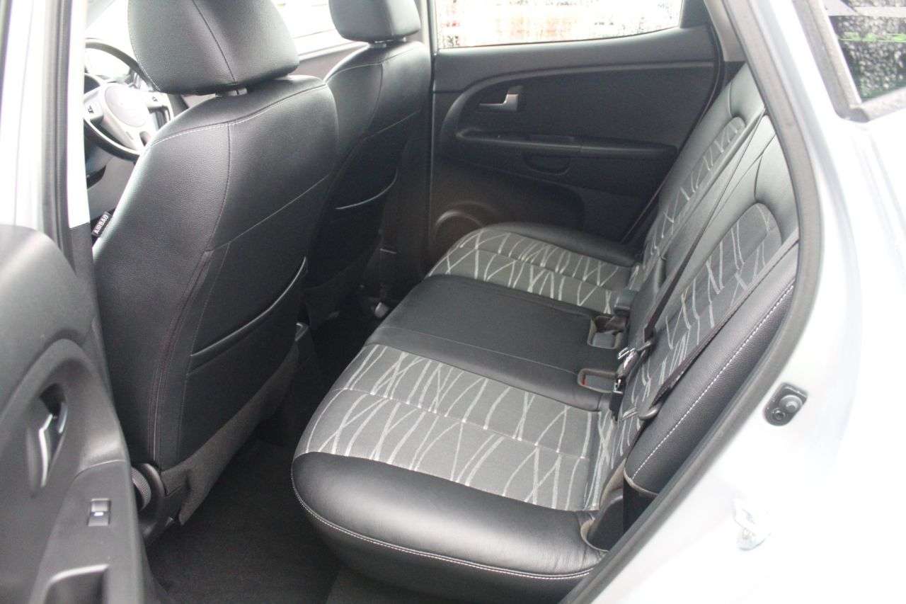 2017 KIA VENGA 2017 KIA VENGA