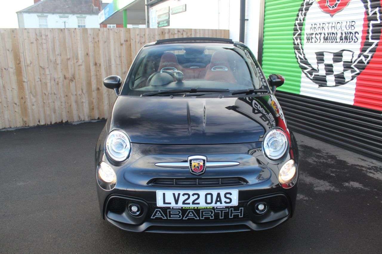 A 2022 ABARTH 595C 1.4 T-Jet Turismo Cabrio 2dr Petrol Manual Euro 6 (165 bhp) Natural Diamond A 2022 ABARTH 595C 1.4 T-Jet Turismo Cabrio 2dr Petrol Manual Euro 6 (165 bhp) Natural Diamond