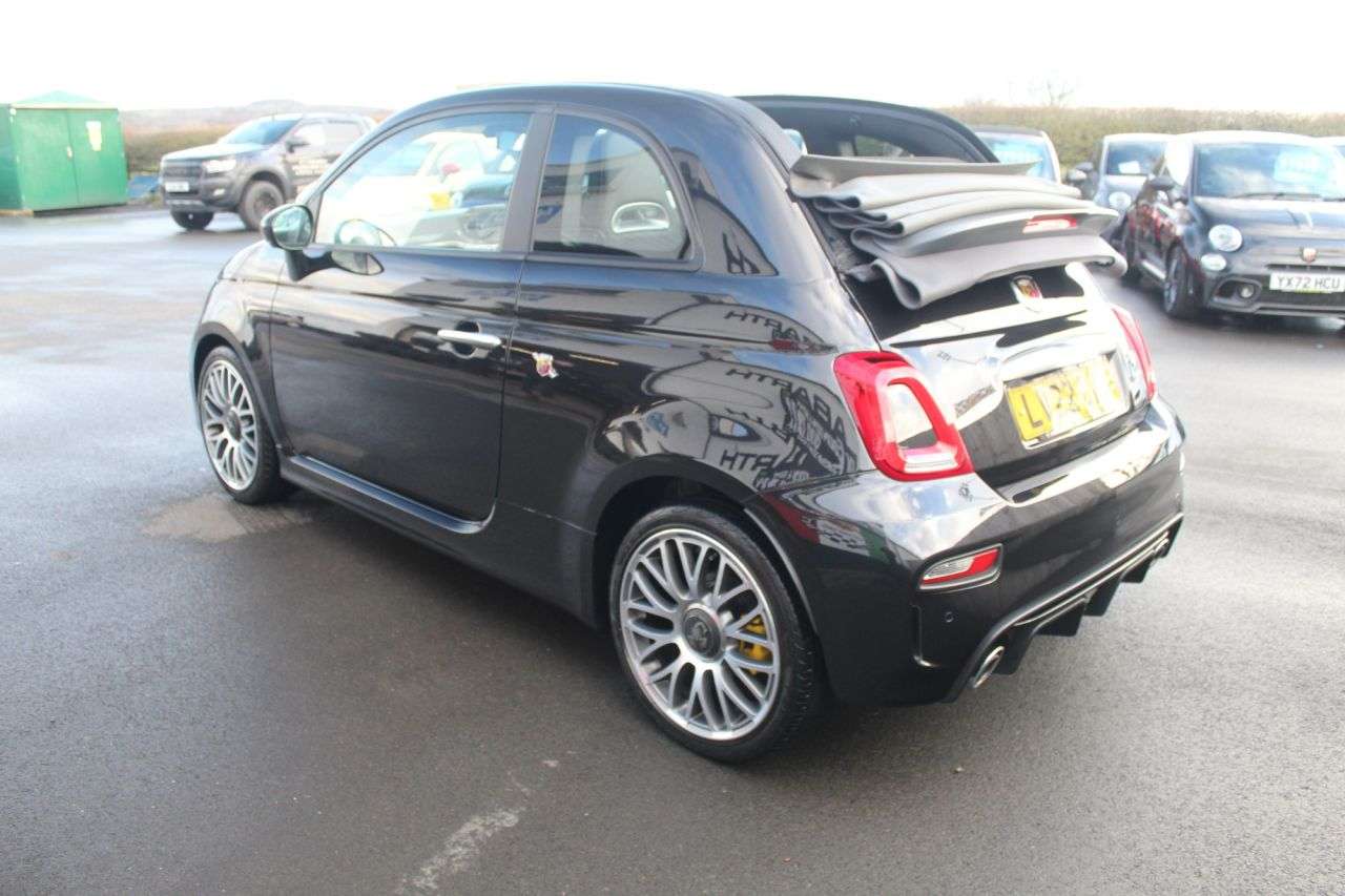 2022 ABARTH 595C 2022 ABARTH 595C