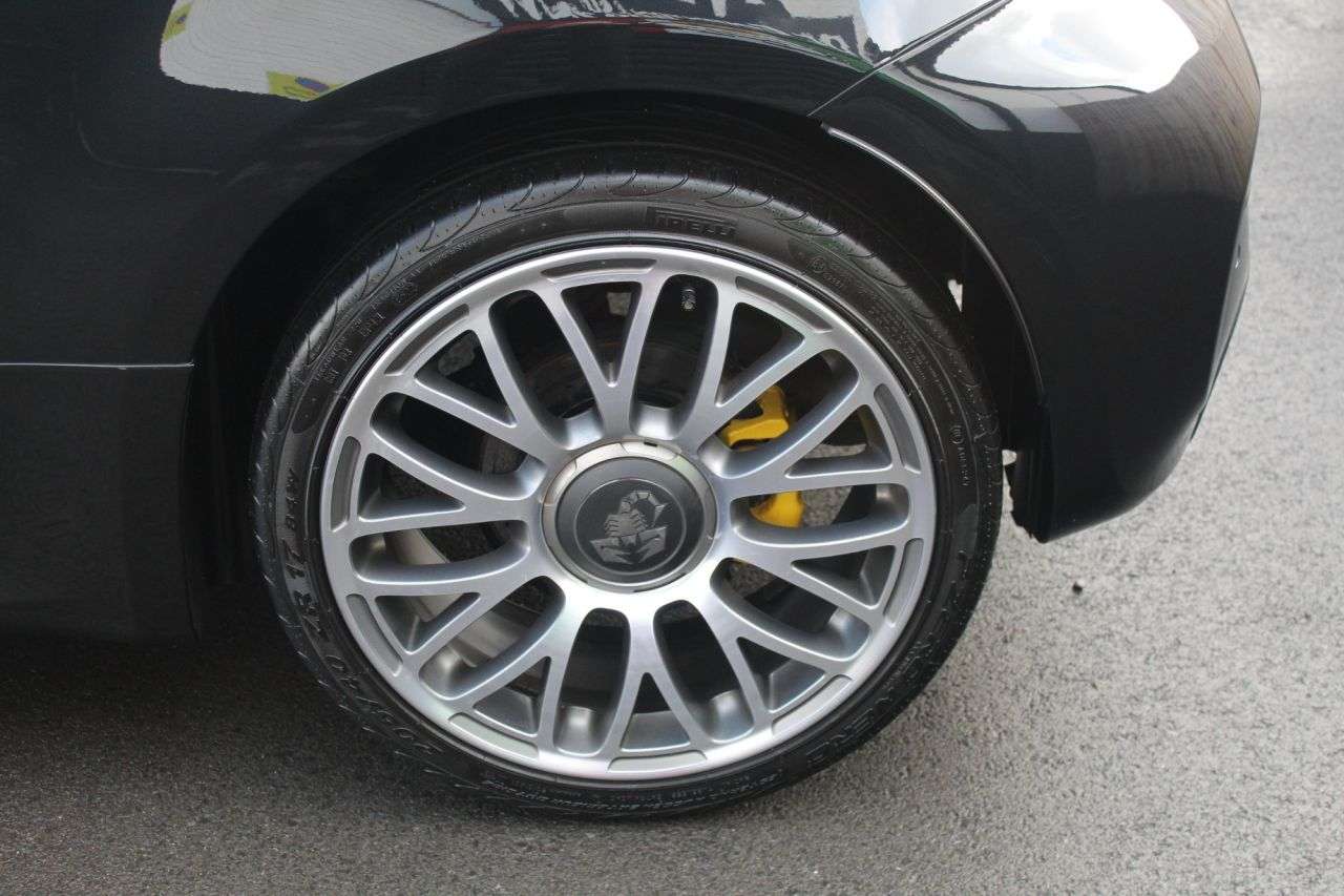 2022 ABARTH 595C 2022 ABARTH 595C