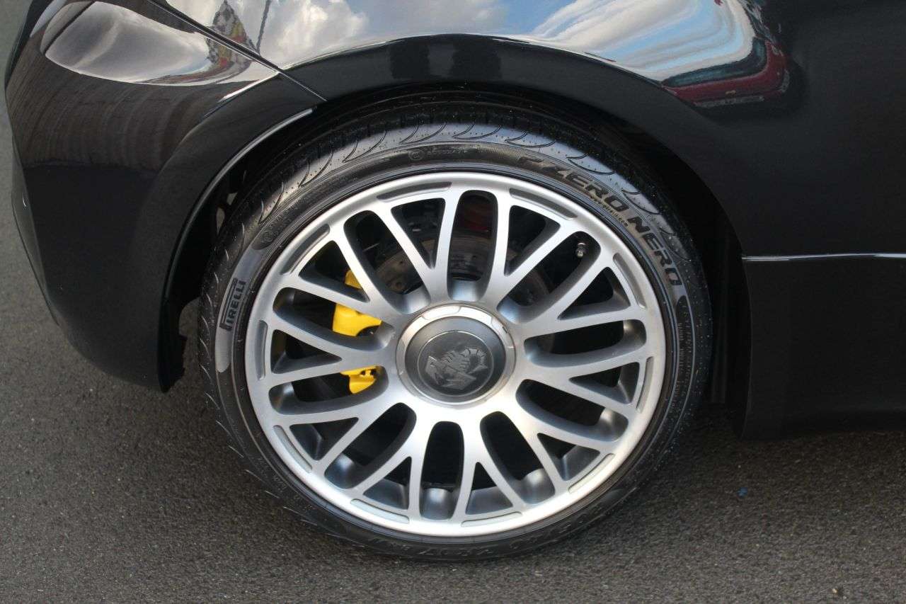 2022 ABARTH 595C 2022 ABARTH 595C