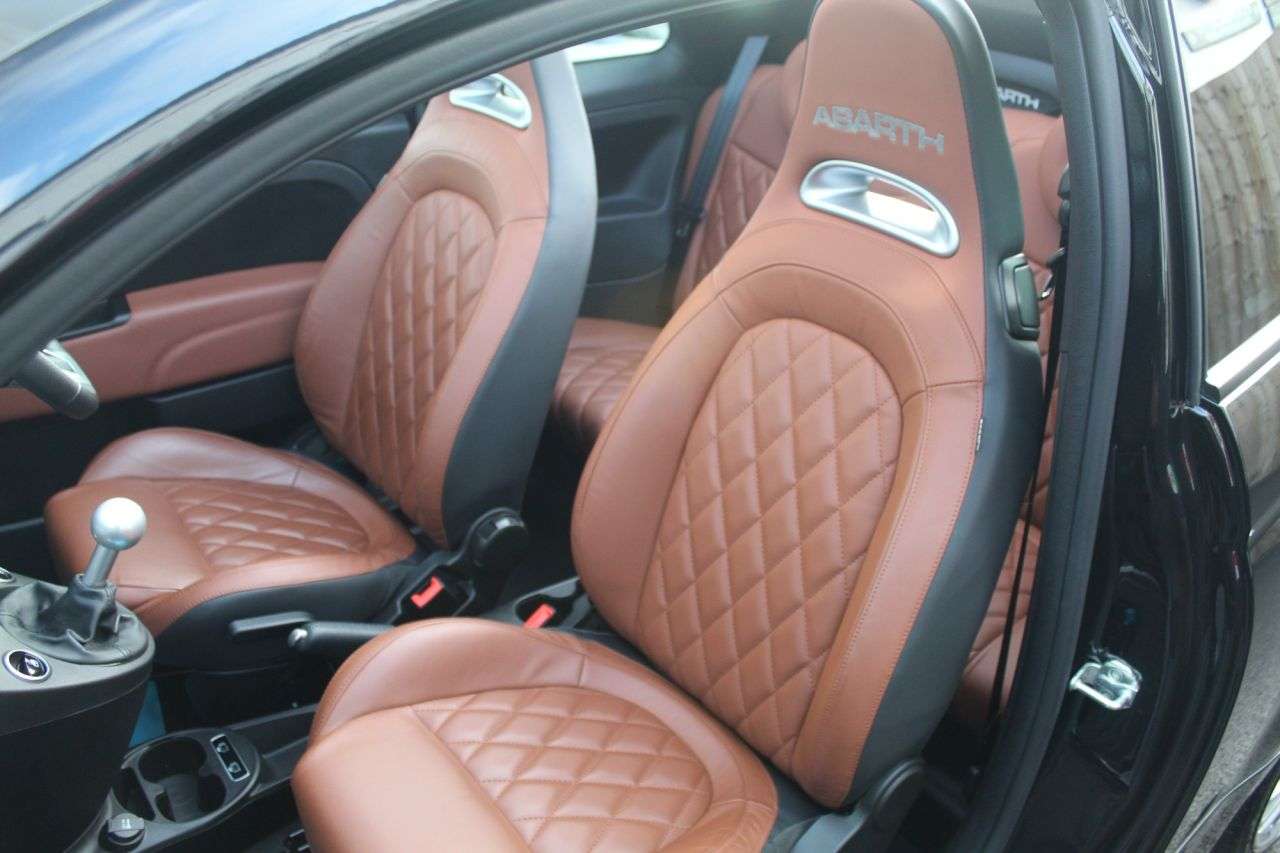 2022 ABARTH 595C 2022 ABARTH 595C