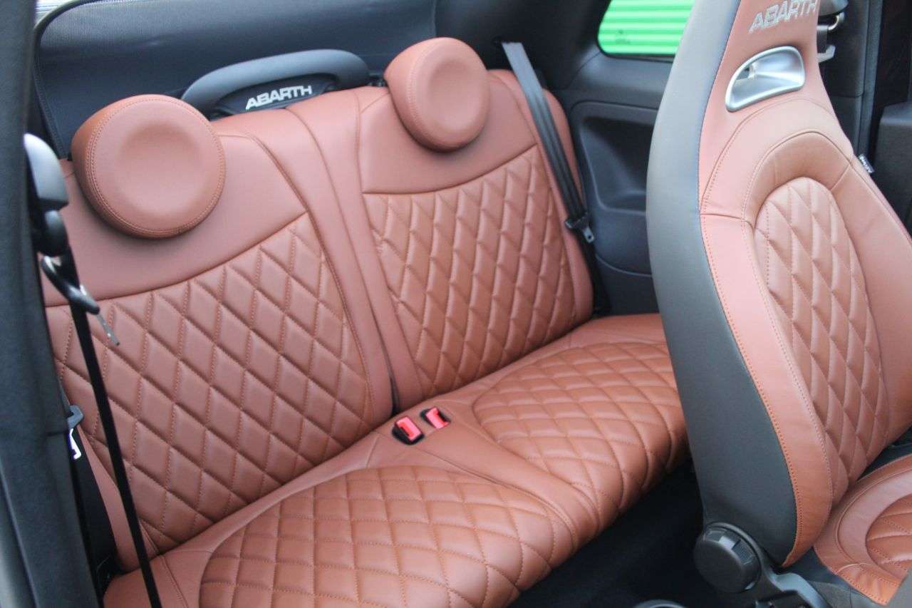 2022 ABARTH 595C 2022 ABARTH 595C