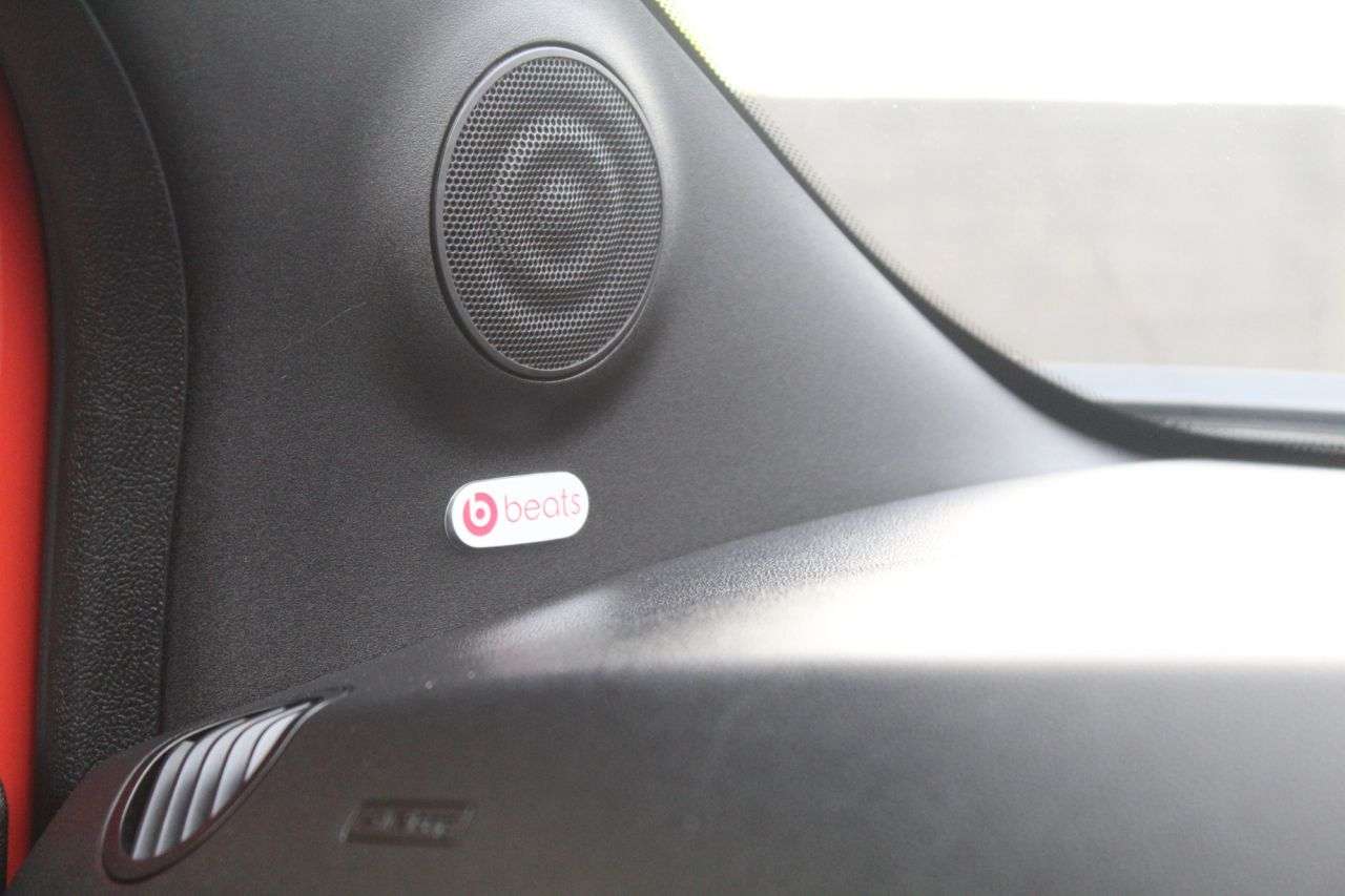 2023 ABARTH 695 2023 ABARTH 695