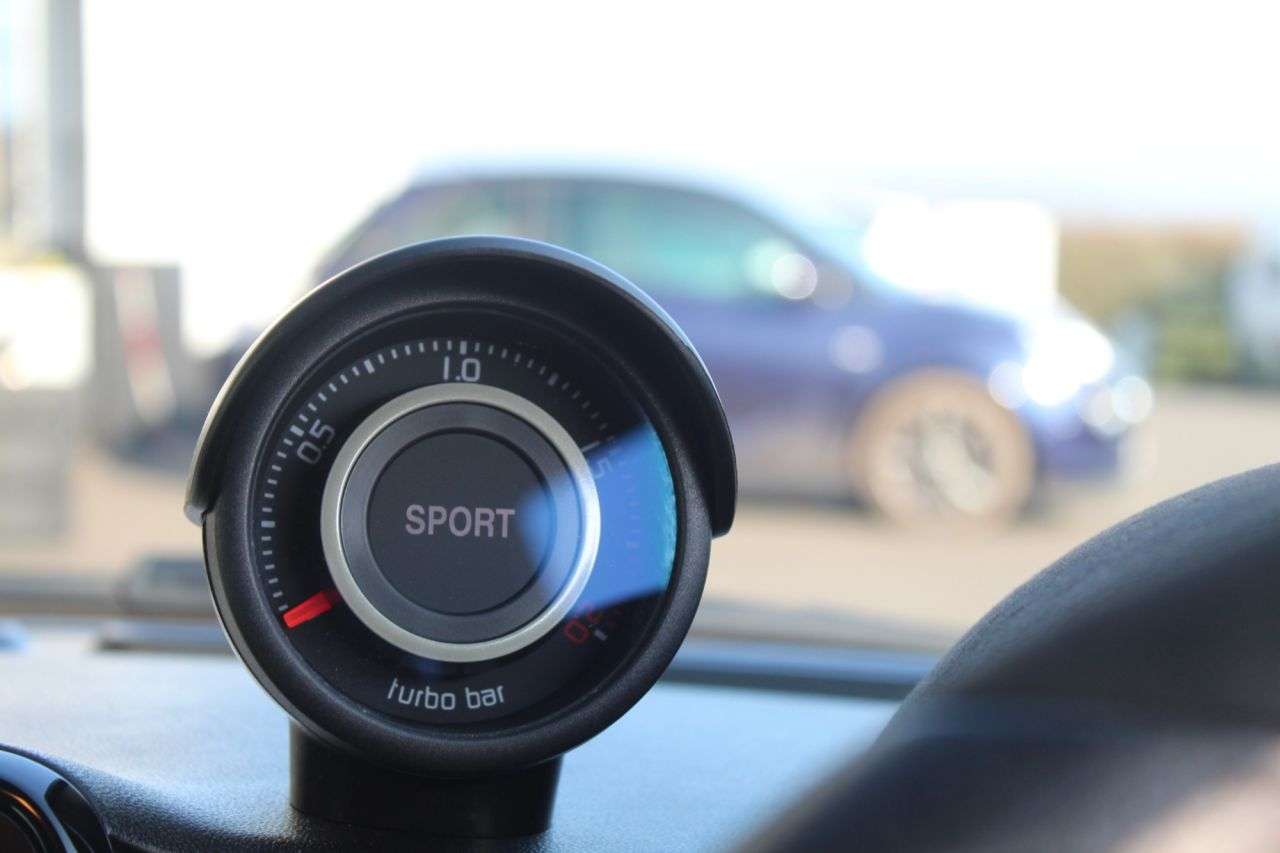 2023 ABARTH 695 2023 ABARTH 695