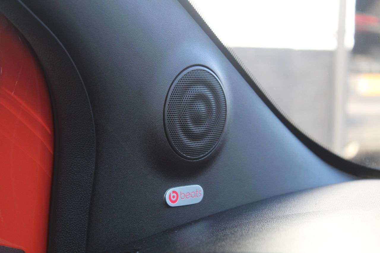 2023 ABARTH 695 2023 ABARTH 695