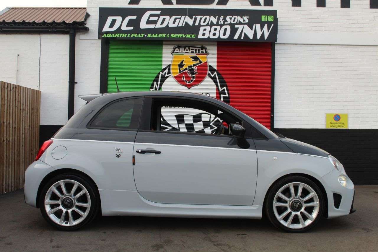 2017 ABARTH 595 2017 ABARTH 595