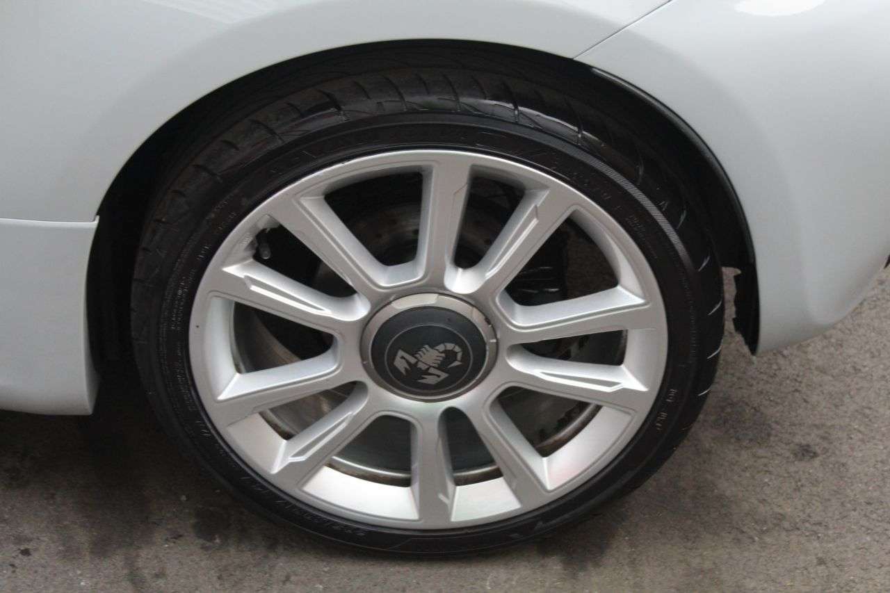 2017 ABARTH 595 2017 ABARTH 595