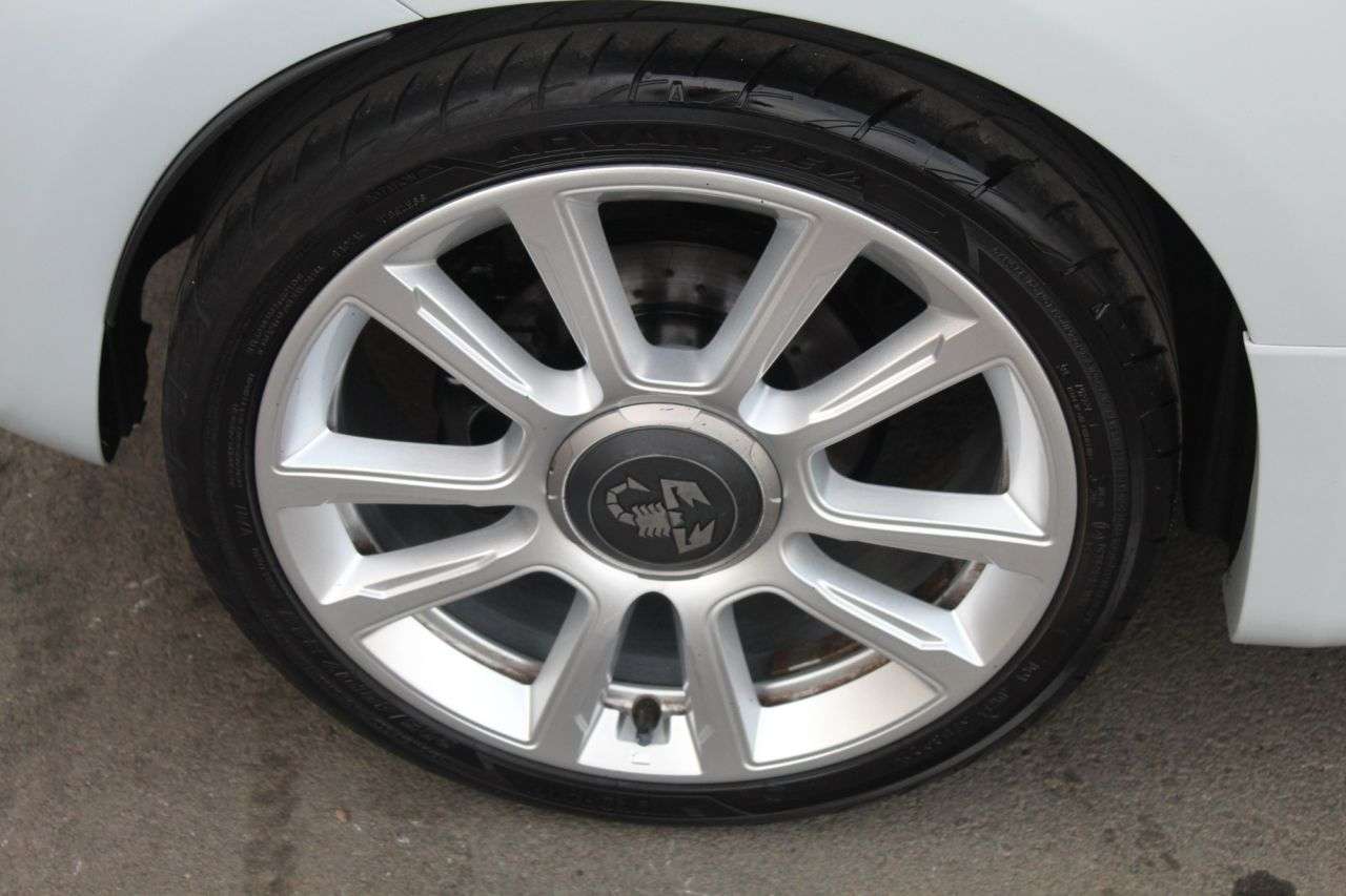 2017 ABARTH 595 2017 ABARTH 595