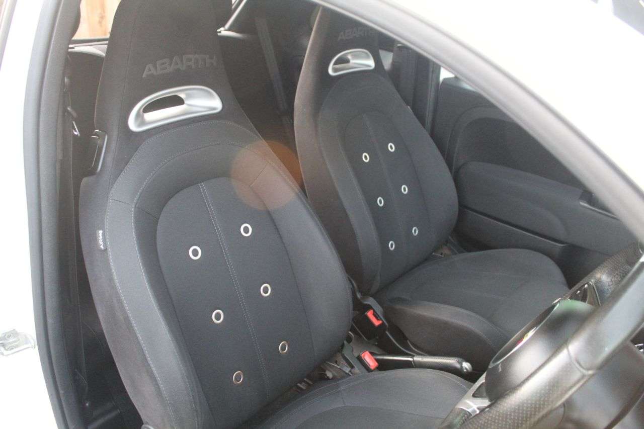 2019 ABARTH 595 2019 ABARTH 595