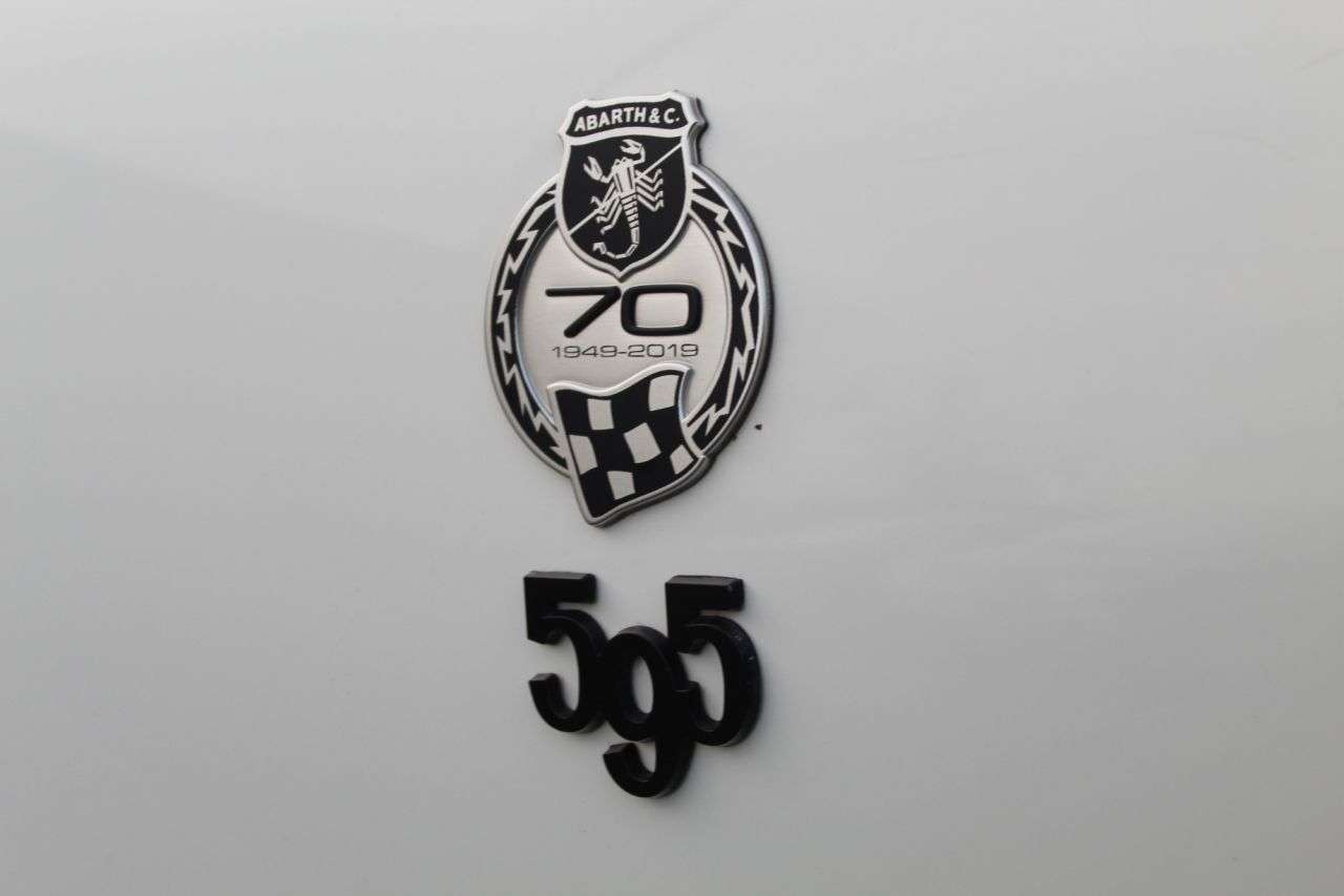 2019 ABARTH 595 2019 ABARTH 595