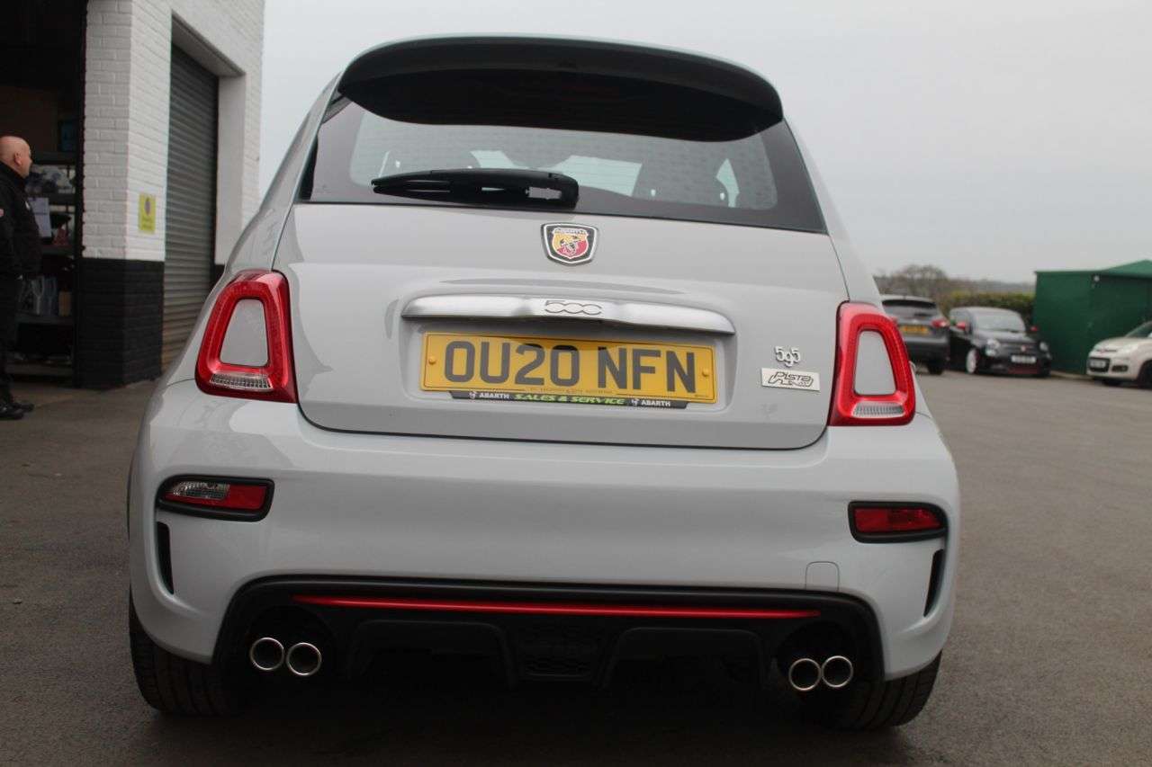 2020 ABARTH 595 2020 ABARTH 595