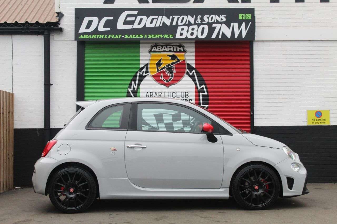 2020 ABARTH 595 2020 ABARTH 595