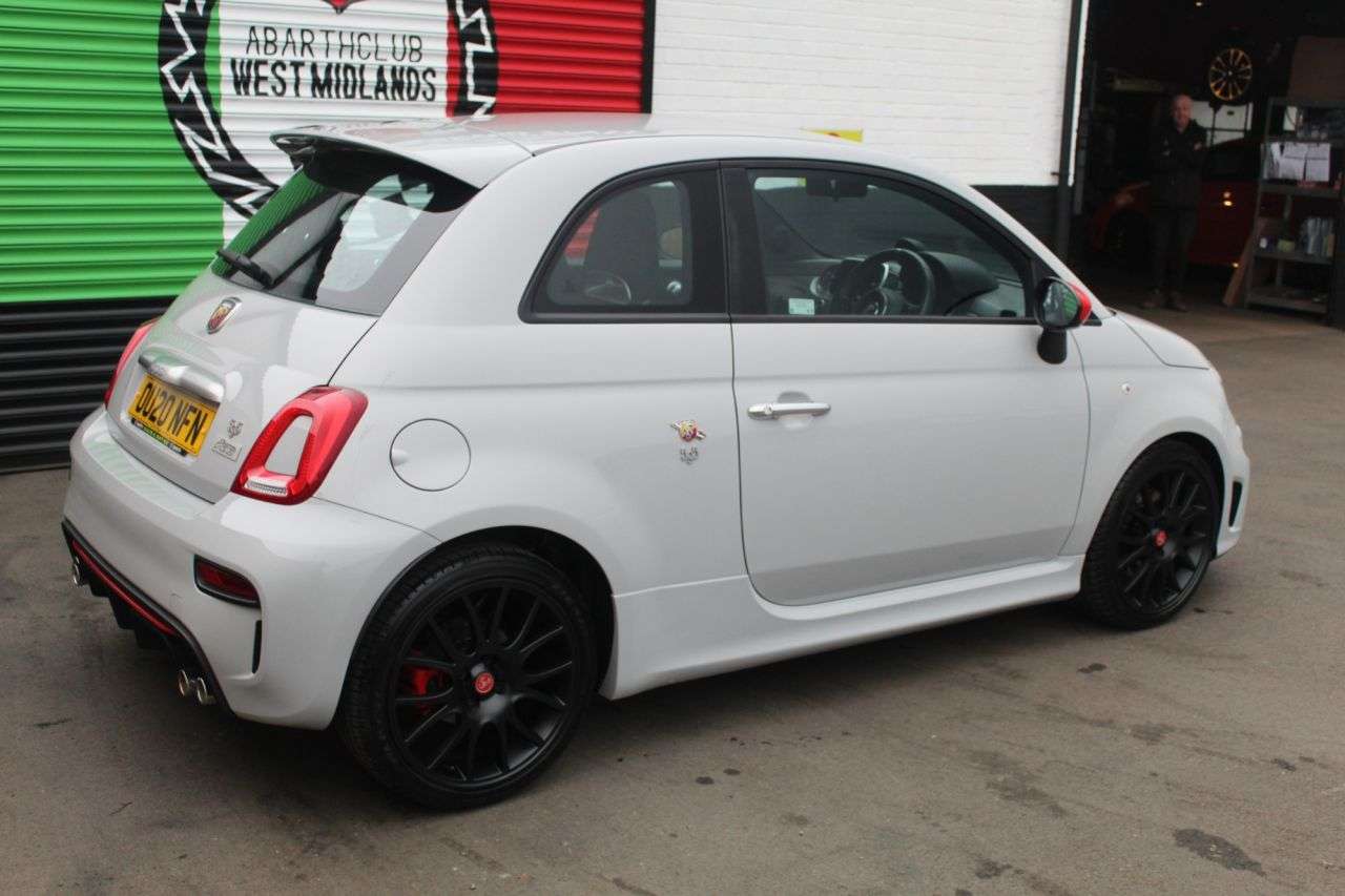 2020 ABARTH 595 2020 ABARTH 595