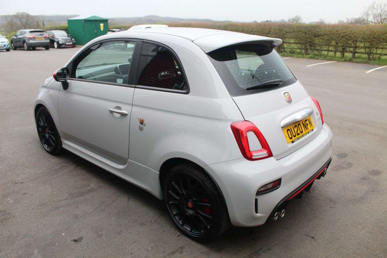 2020 ABARTH 595 2020 ABARTH 595
