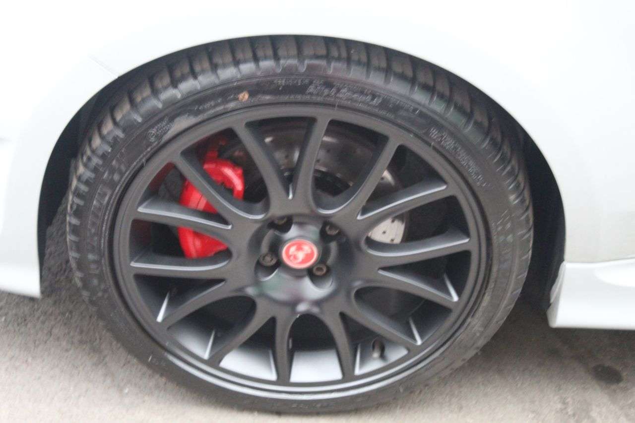 2020 ABARTH 595 2020 ABARTH 595