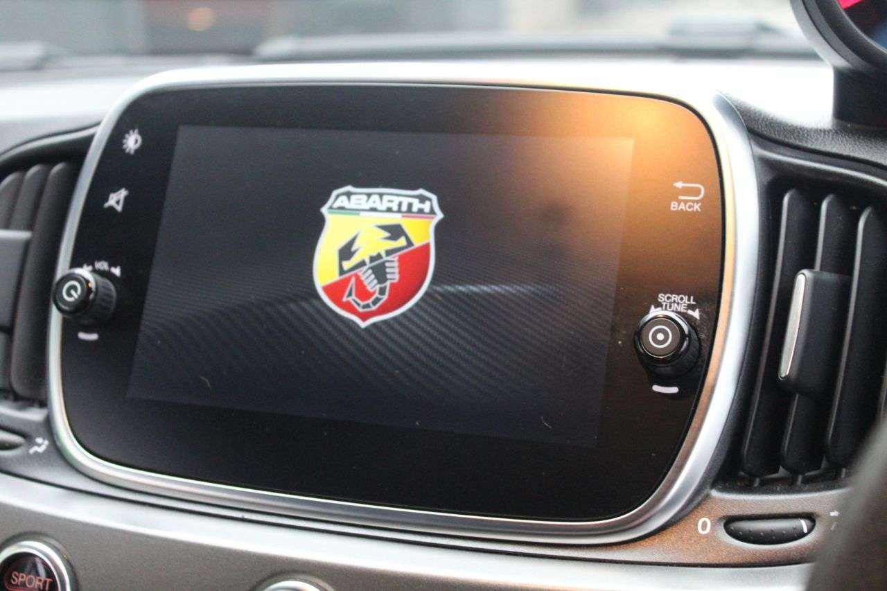 2020 ABARTH 595 2020 ABARTH 595