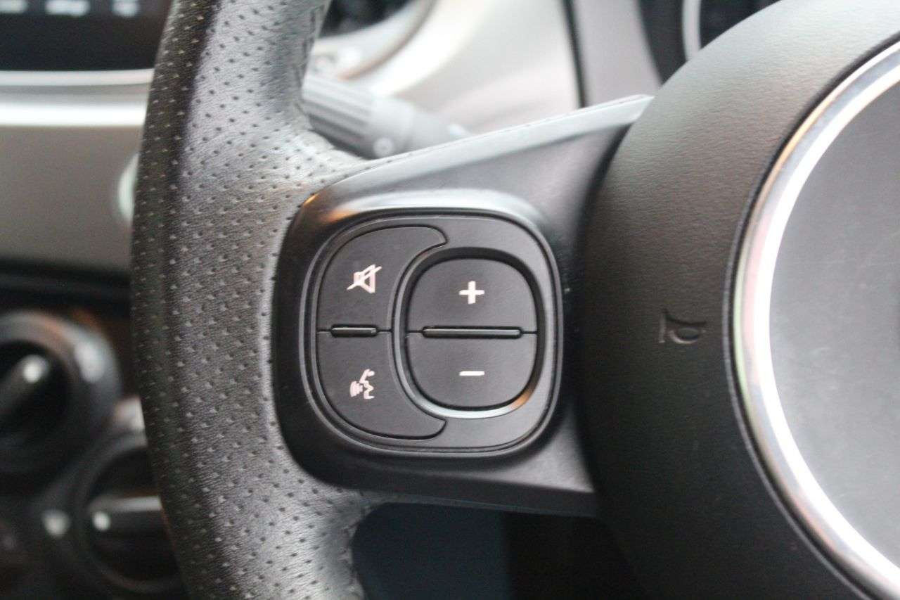 2020 ABARTH 595 2020 ABARTH 595