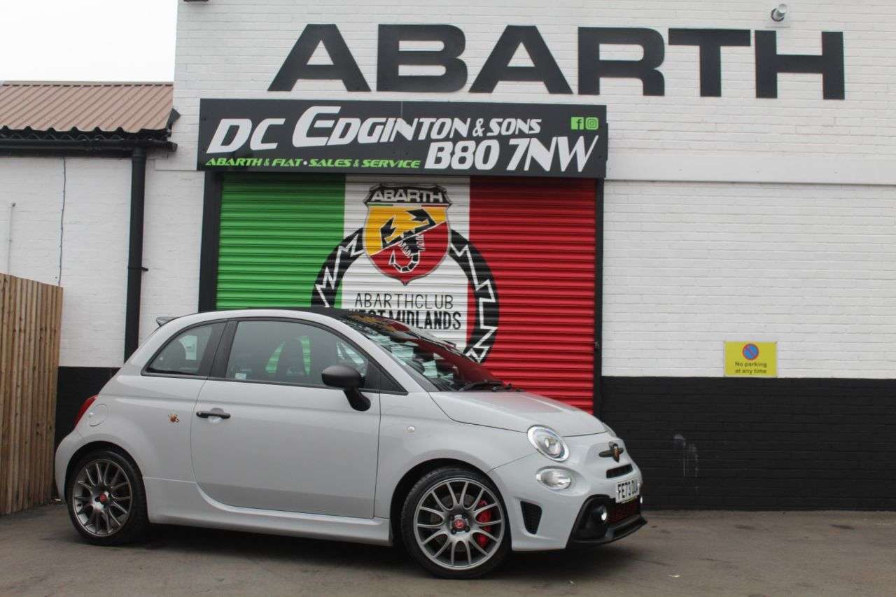 A 2023 ABARTH 695C 1.4 T-Jet Turismo Cabrio 2dr Petrol Manual Euro 6 (180 bhp) ONLY 18,000 MIL A 2023 ABARTH 695C 1.4 T-Jet Turismo Cabrio 2dr Petrol Manual Euro 6 (180 bhp) ONLY 18,000 MIL