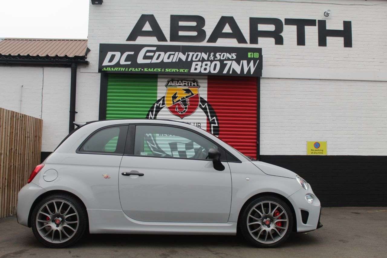 2023 ABARTH 695C 2023 ABARTH 695C