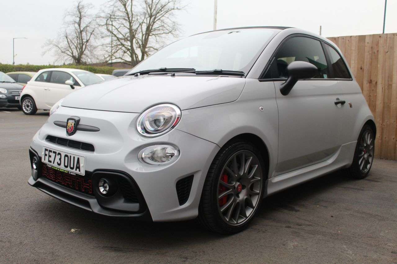 A 2023 ABARTH 695C 1.4 T-Jet Turismo Cabrio 2dr Petrol Manual Euro 6 (180 bhp) ONLY 18,000 MIL A 2023 ABARTH 695C 1.4 T-Jet Turismo Cabrio 2dr Petrol Manual Euro 6 (180 bhp) ONLY 18,000 MIL