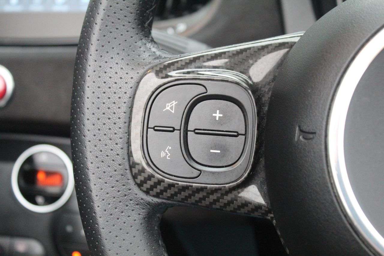 2023 ABARTH 695C 2023 ABARTH 695C