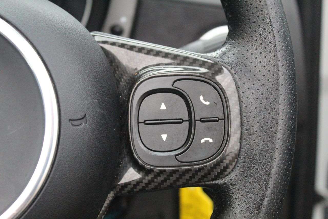 2023 ABARTH 695C 2023 ABARTH 695C