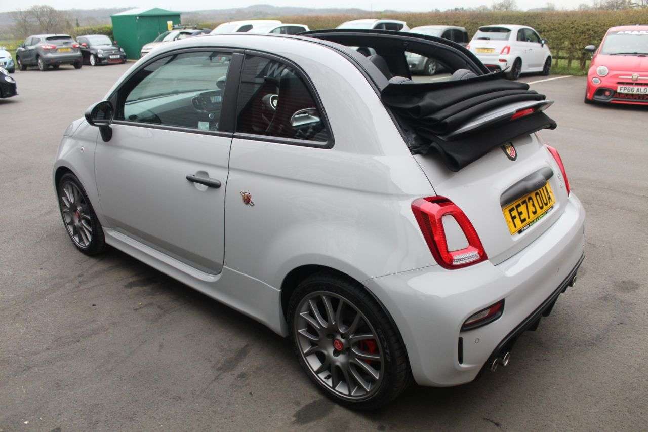 2023 ABARTH 695C 2023 ABARTH 695C