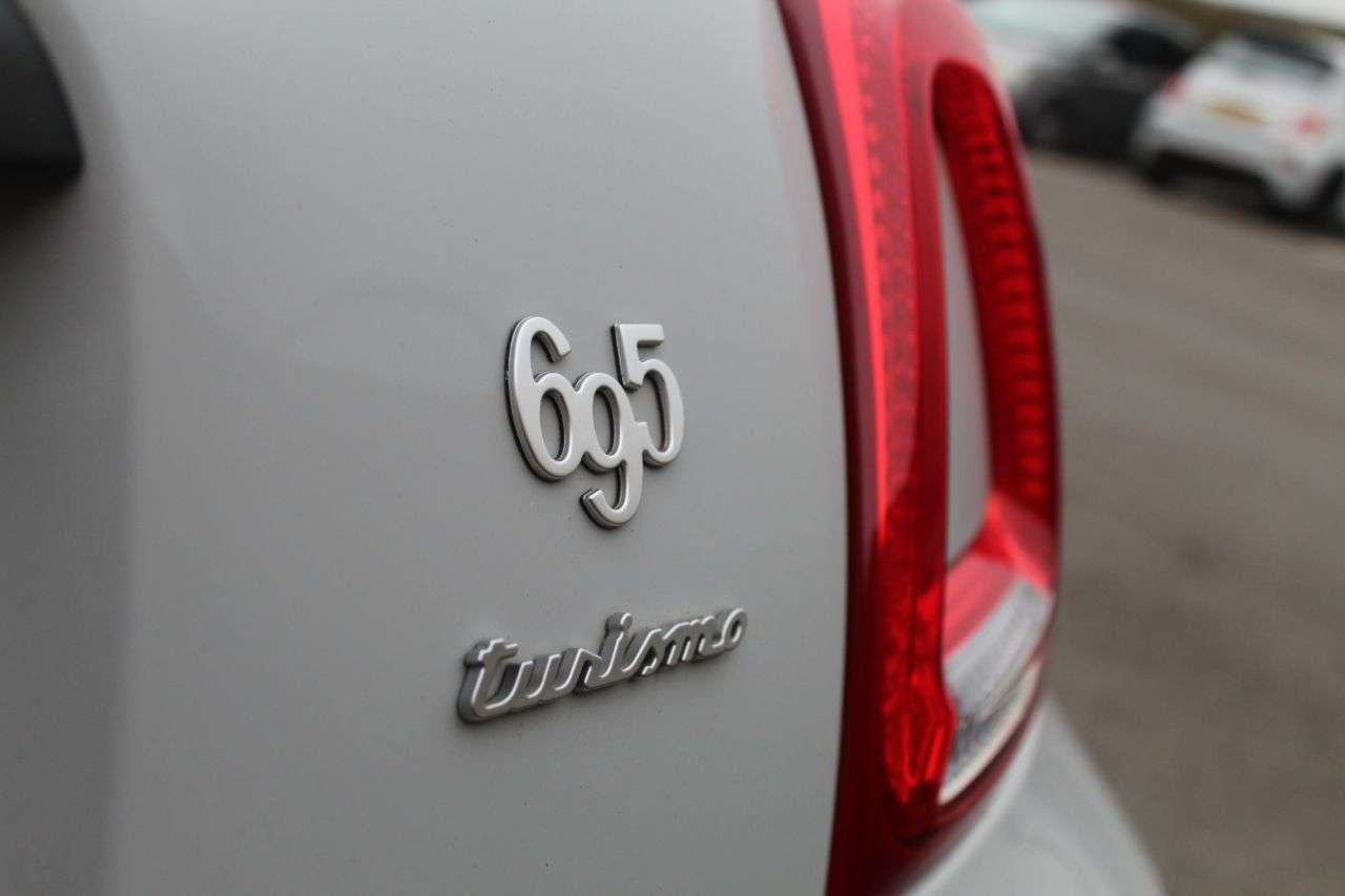 2023 ABARTH 695C 2023 ABARTH 695C